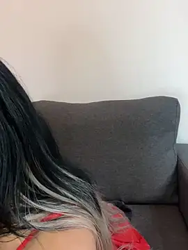 Mia_spicyy live sex cam