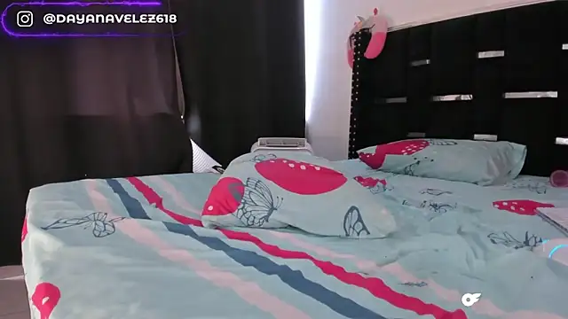 DAYANNAVELEZ live sex cam