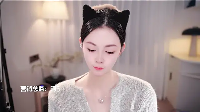 Ocean--Lili live sex cam