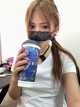 Selenaaaaa- live sex cam