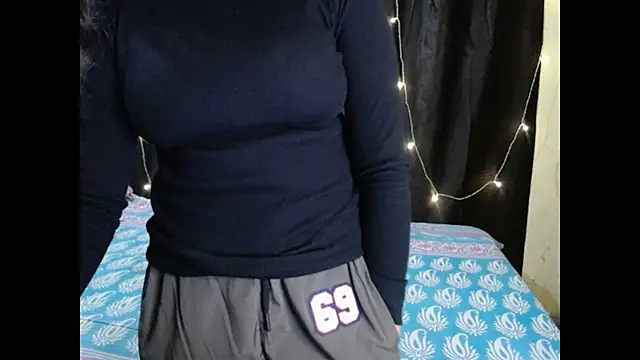 Vanya_7 live sex cam