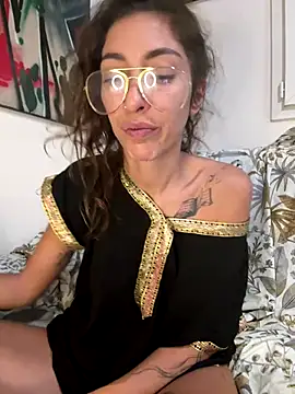 Amani_thewolf live sex cam