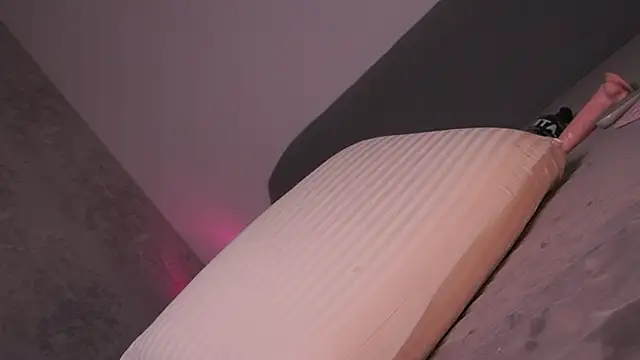 _Your_fenka_ live sex cam