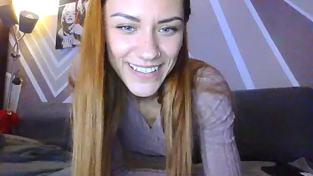 SlimBellaa live sex cam