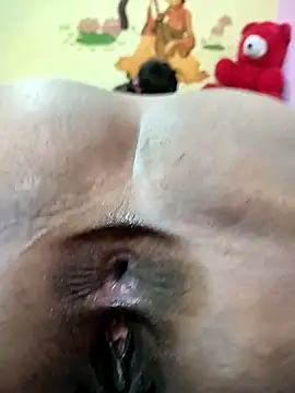 hotti-rashmi live sex cam