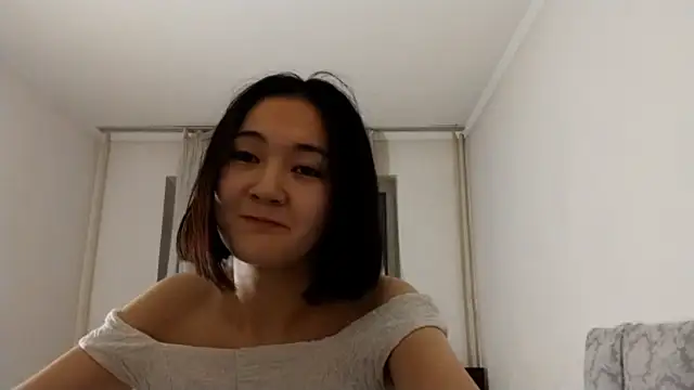 Lyndasilk live sex cam