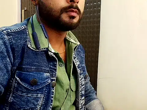 RuvoxXneXo live sex cam