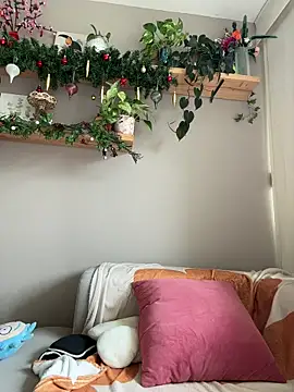 SugarTroubl33 live sex cam