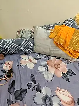 kaamuk_shweta live sex cam