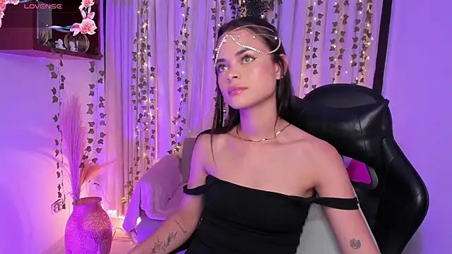 HannaRhodes live sex cam