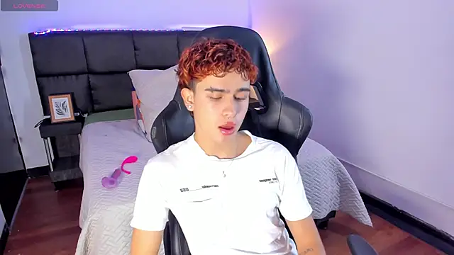 Aiiden_15 live sex cam