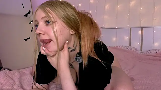 RebeccaAster live sex cam