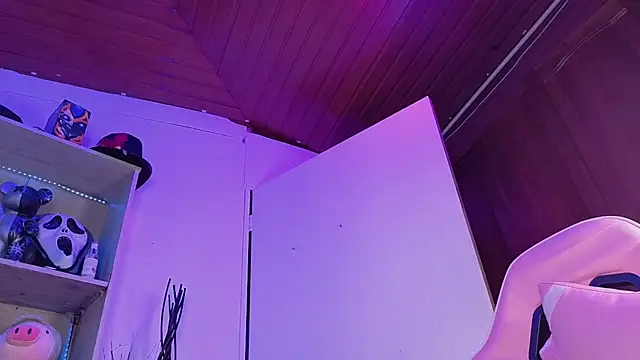 EmilyMiller_ live sex cam