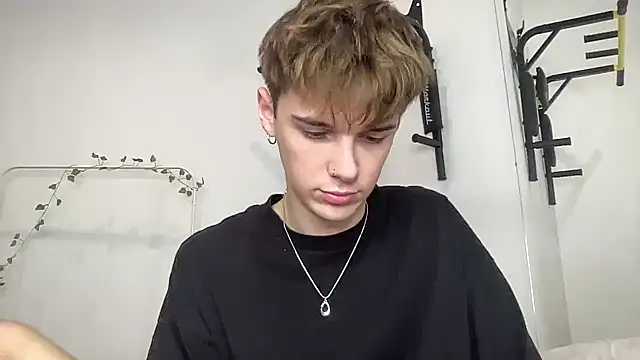 Milk_Guy live sex cam