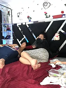 1lovelygirls live sex cam