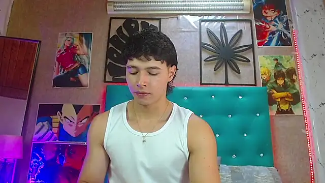 LiamAndrewzz live sex cam