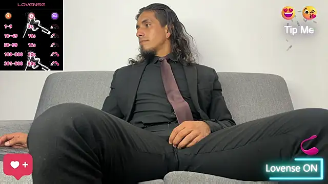 Tom_blunt96 live sex cam