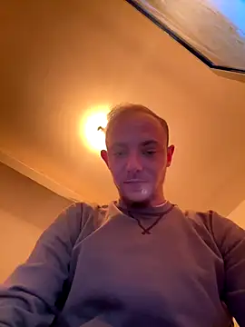 Crevette311 live sex cam