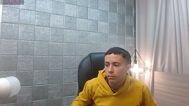 Xavii18 live sex cam