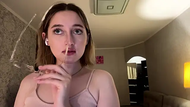 Emily_lyy live sex cam