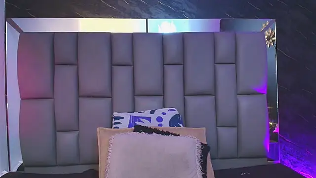 _MiaBrown_ live sex cam