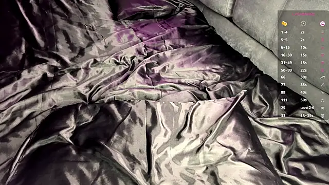 YourLittleElfie live sex cam