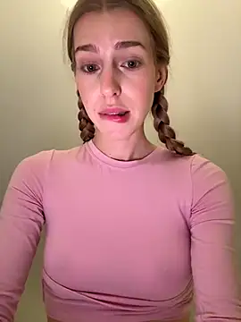 kira_mia live sex cam