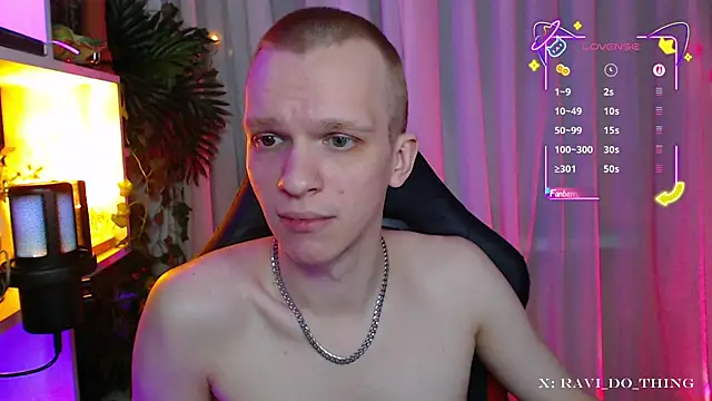 frozen_boy live sex cam