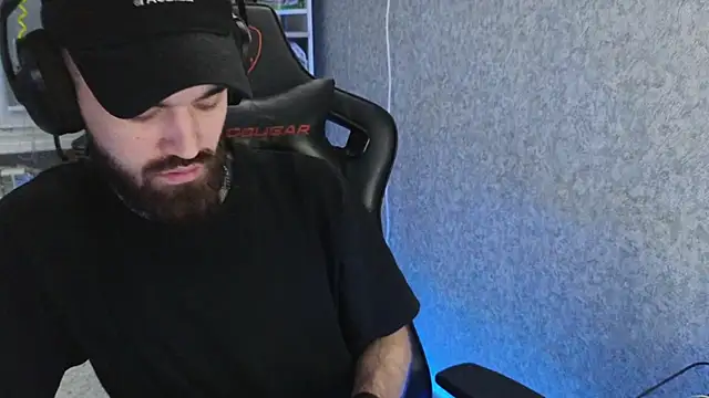 Nik_Namee live sex cam