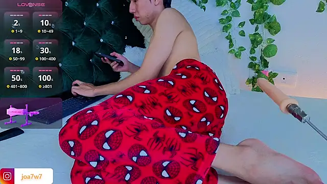 Levii_Ackermann live sex cam