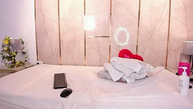 TylerBloom live sex cam