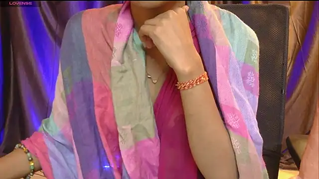 wow-simran live sex cam