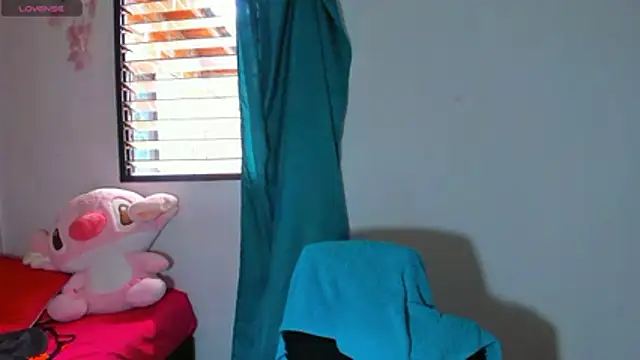 miavalentinaaa live sex cam