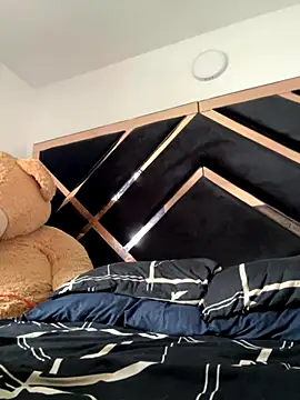 emmyjhonson07 live sex cam