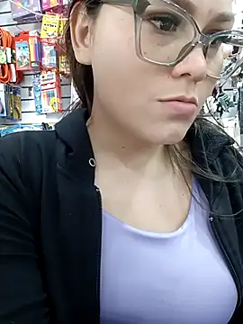 Vale_Saenzz live sex cam