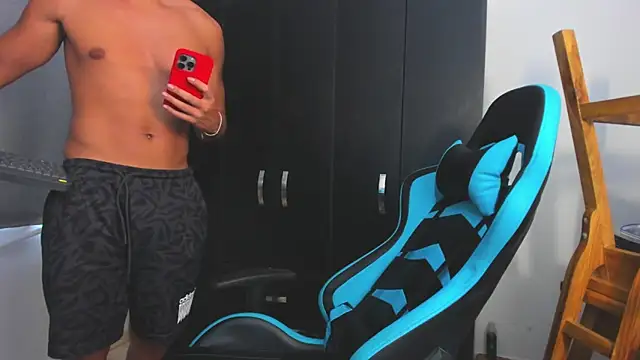 Bray_Kevin live sex cam