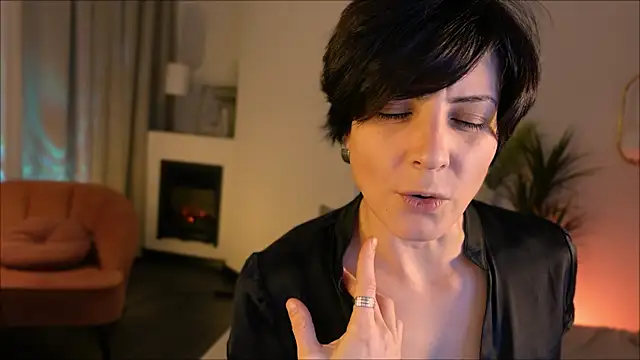 LorenDaze live sex cam