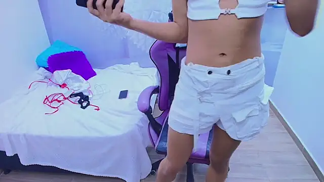 DEMI_LEED live sex cam