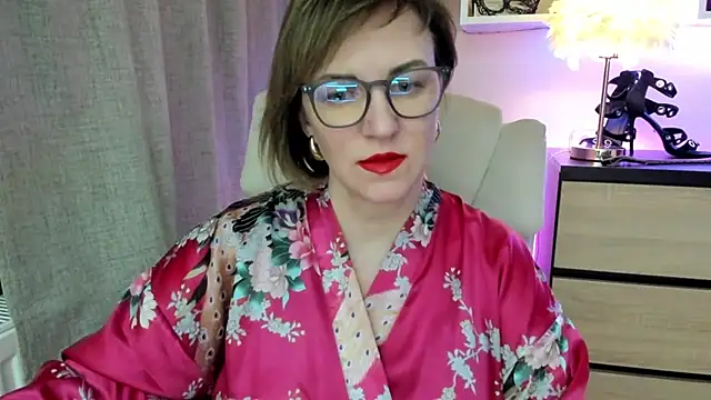 feliziaDesire live sex cam