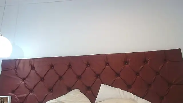 MelodyMansson live sex cam