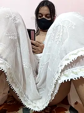 SpicyQueenX69 live sex cam