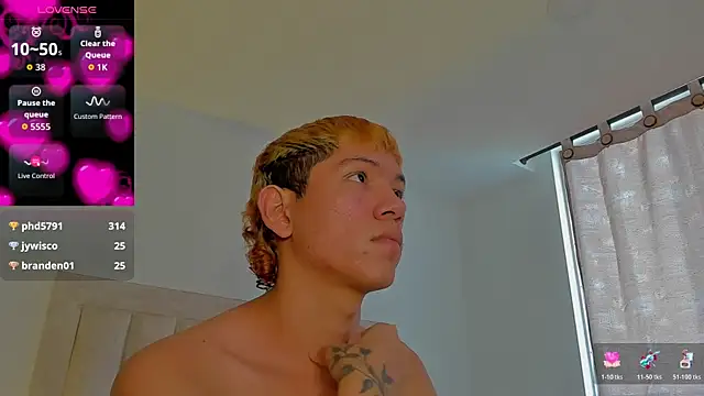 JulianRose_1 live sex cam