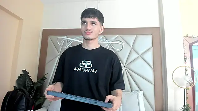 LiamMuller live sex cam