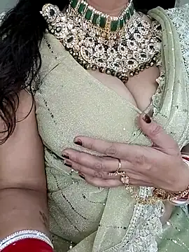 kaamuk_shweta live sex cam