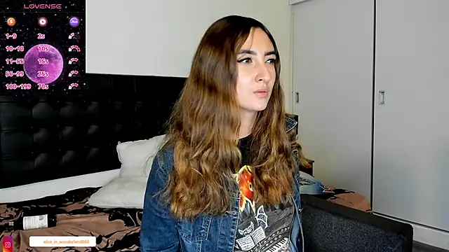 Alice_Dickinssonn live sex cam