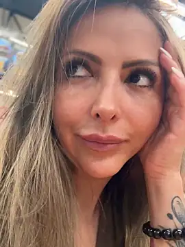 _Abril-Office1 live sex cam