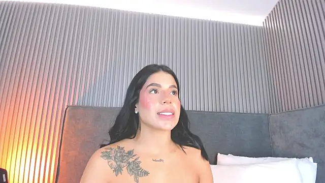 emelie_89 live sex cam