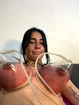 Meganmilk1 live sex cam