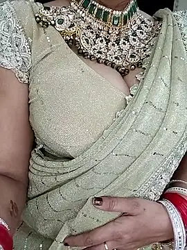 kaamuk_shweta live sex cam