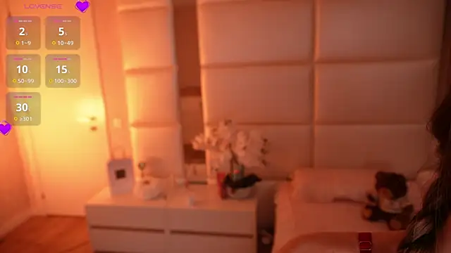 Lilly_Colins live sex cam